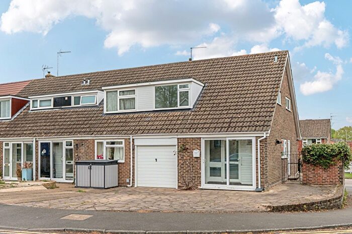 3 Bedroom End Of Terrace House For Sale In Windfield, Leatherhead, KT22