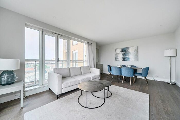 2 Bedroom Apartment To Rent In Westferry Circus, E14