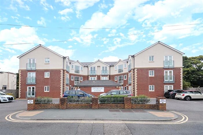1 Bedroom Apartment For Sale In Railway Approach, East Grinstead, West Sussex, RH19