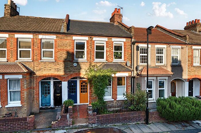 1 Bedroom Maisonette For Sale In Rubens Street, London, SE6