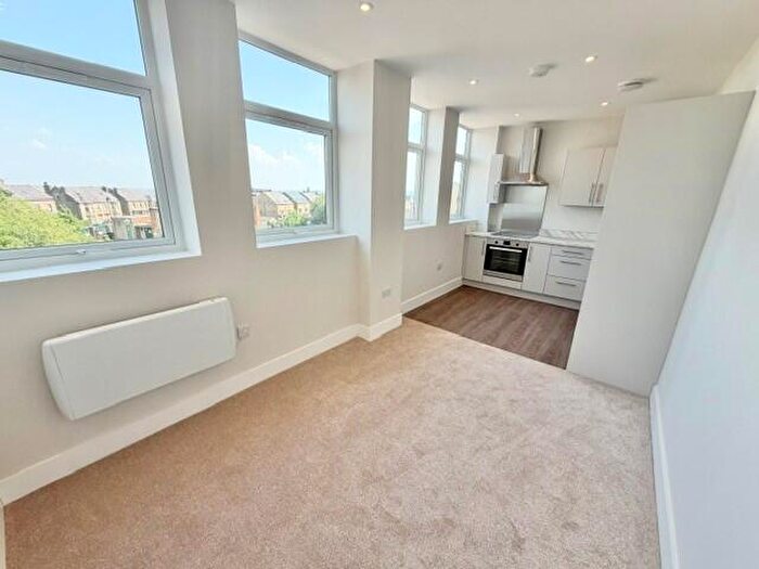 1 Bedroom Apartment To Rent In Fellon House, Spring Hall Lane, Halifax, HX1