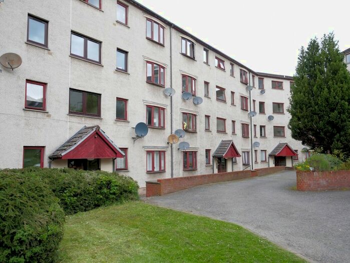 2 Bedroom Flat To Rent In Murieston Lane, Dalry, Edinburgh, EH11