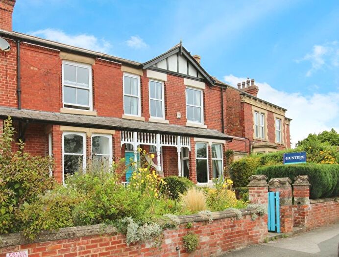 3 Bedroom Terraced House For Sale In Mallorie Park Drive, Ripon, HG4