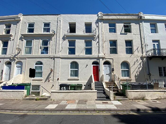 2 Bedroom Flat To Rent In Cottage Grove, Southsea, Portsmouth, PO5