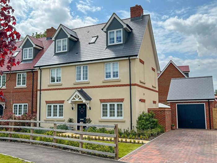 5 Bedroom Detached House For Sale In Carmel Meadows, Mongewell, Wallingford, OX10