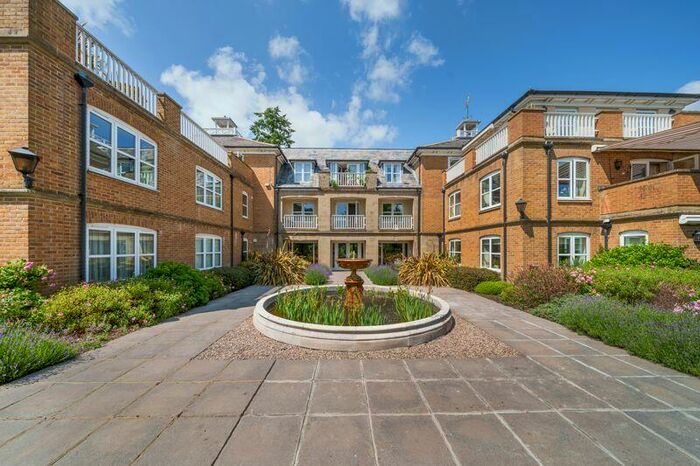 2 Bedroom Retirement Property For Sale In Hett Close, Haywards Heath, RH17