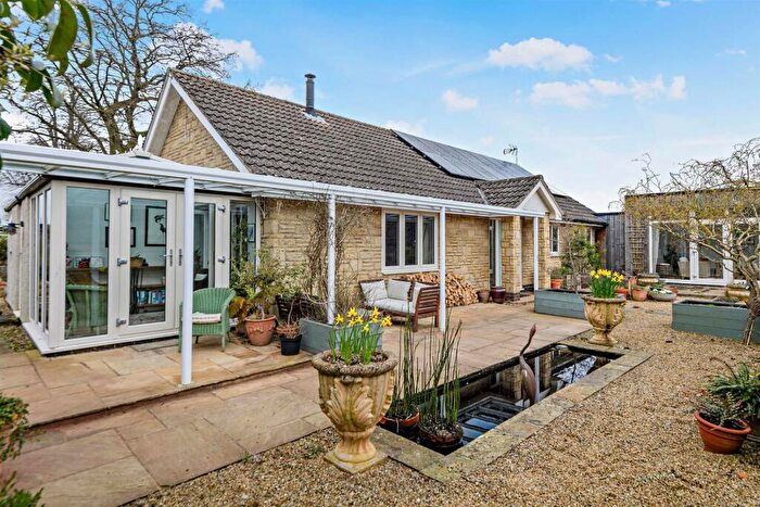 2 Bedroom Detached Bungalow For Sale In High Street, Somerby, Melton Mowbray, LE14