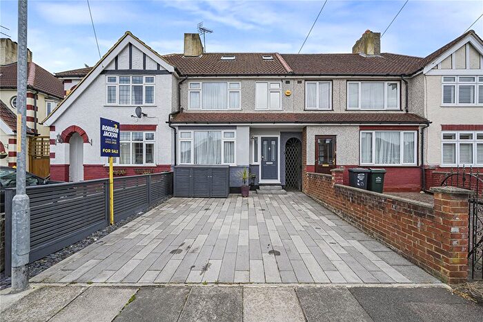 3 Bedroom Terraced House For Sale In Ashen Drive, Dartford, Kent, DA1