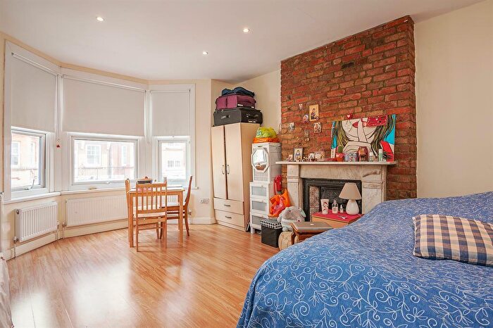 Studio To Rent In Sumatra Road, London, NW6