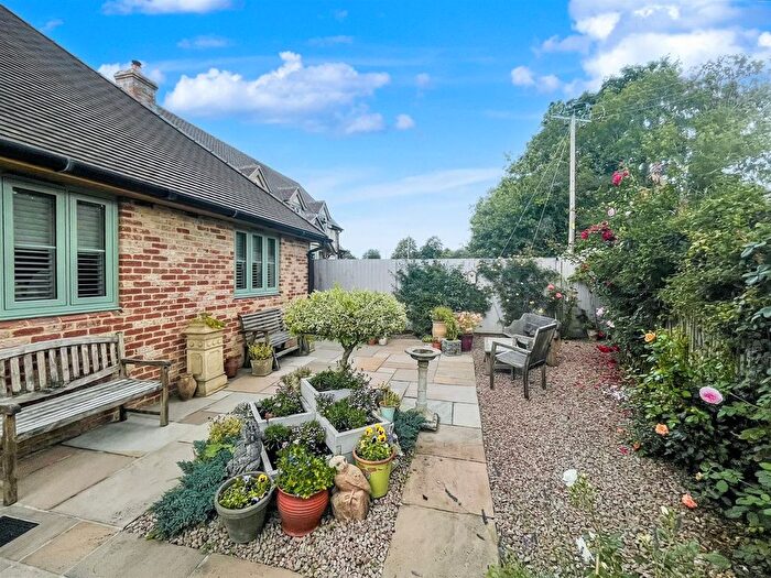 2 Bedroom Detached Bungalow For Sale In The Firs, Winforton, Hereford, HR3