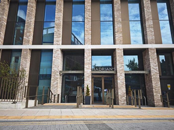 2 Bedroom Apartment To Rent In Hadrians Tower, Newcastle Upon Tyne, NE4