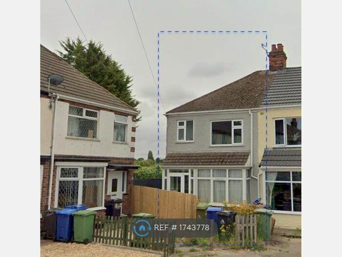 3 Bedroom End Of Terrace House To Rent In Corinthian Avenue, Grimsby, DN34