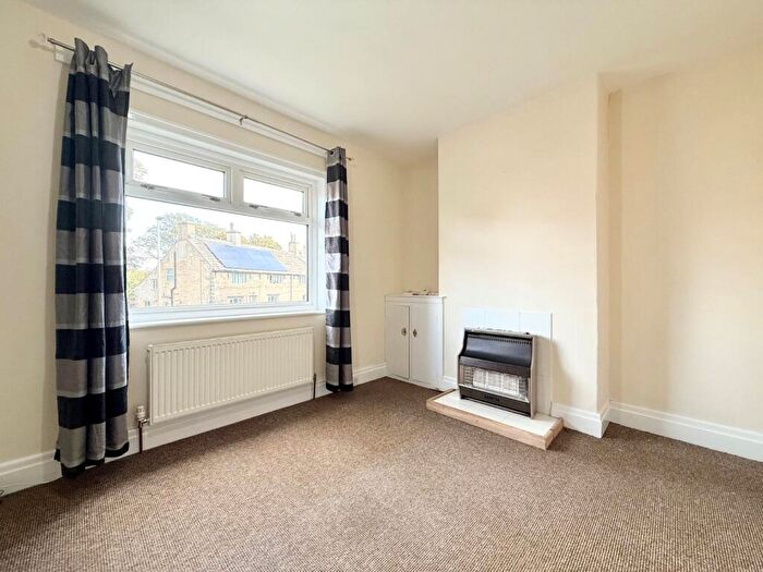 2 Bedroom End Of Terrace House For Sale In Bilham Road, Clayton West, Huddersfield, West Yorkshire, Uk, HD8