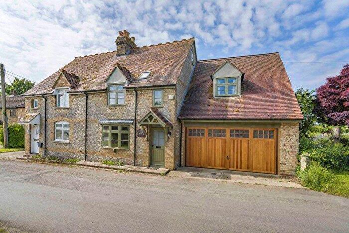 5 Bedroom Semi-Detached House For Sale In Oddington, Kidlington, Oxfordshire, OX5