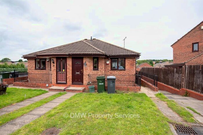 3 Bedroom Semi-Detached House To Rent In Emmanuel Avenue, Arnold, Nottingham, NG5