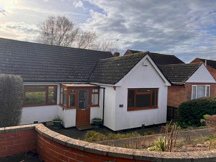 3 Bedroom Bungalow To Rent In Beaconsfield Avenue, Rugby, CV22