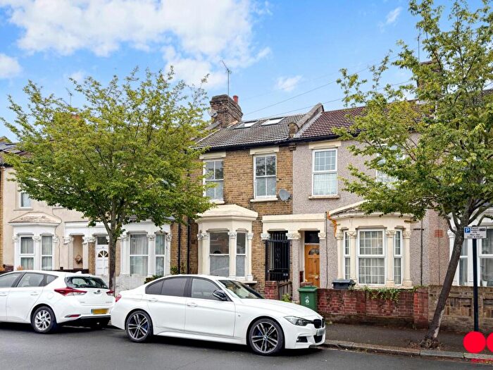 4 Bedroom Terraced House To Rent In Cobbold Road, Leytonstone, E11