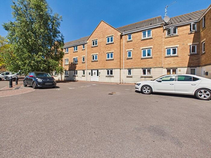 2 Bedroom Flat For Sale In Macfarlane Chase, Weston-Super-Mare, BS23