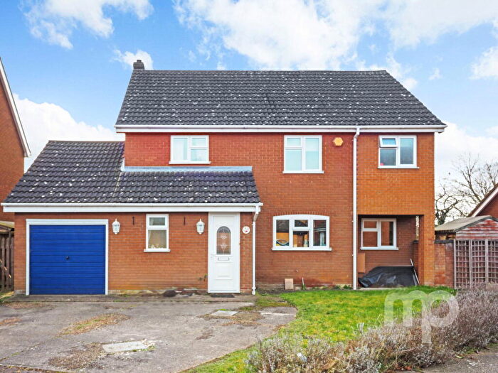 4 Bedroom Detached House For Sale In Primrose Close, Attleborough, NR17