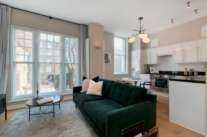 1 Bedroom Terraced House To Rent In King Street, London, WC2E