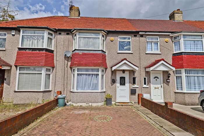3 Bedroom Terraced House For Sale In Berkeley Road, Hillingdon, UB10