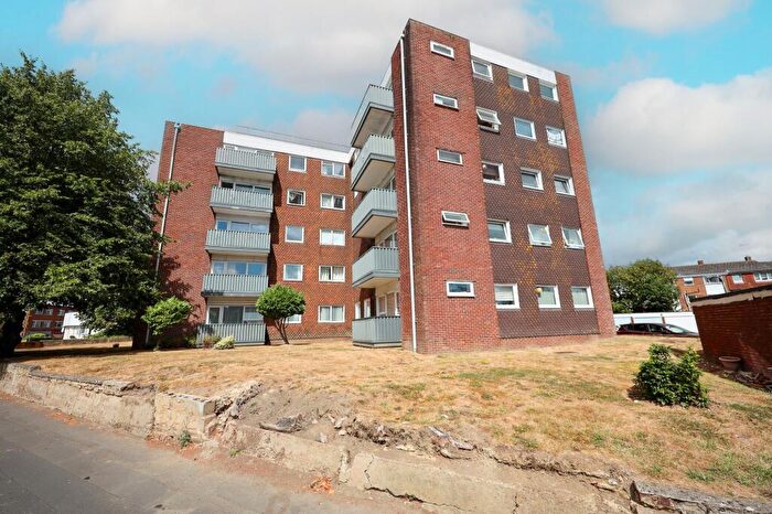 2 Bedroom Flat For Sale In Silverdale Road, Tower House Silverdale Road, RH15