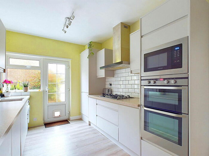 5 Bedroom Semi-Detached House For Sale In Victoria Road, Worthing, BN11
