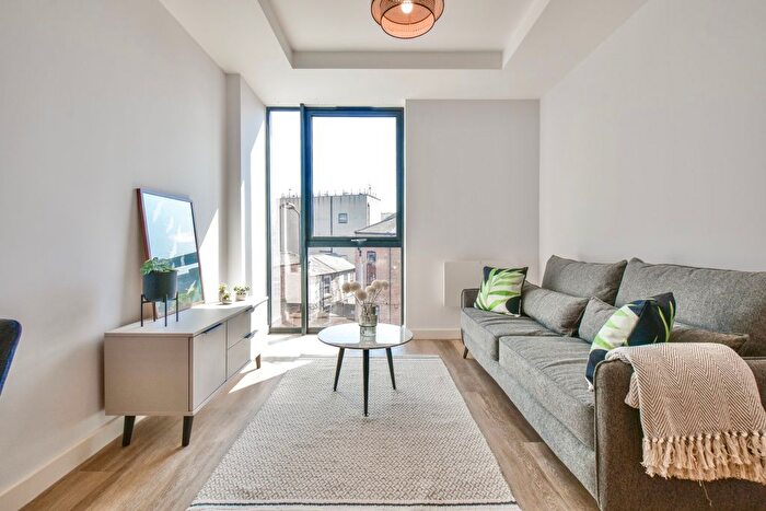 1 Bedroom Flat To Rent In High Court, Leeds, LS2