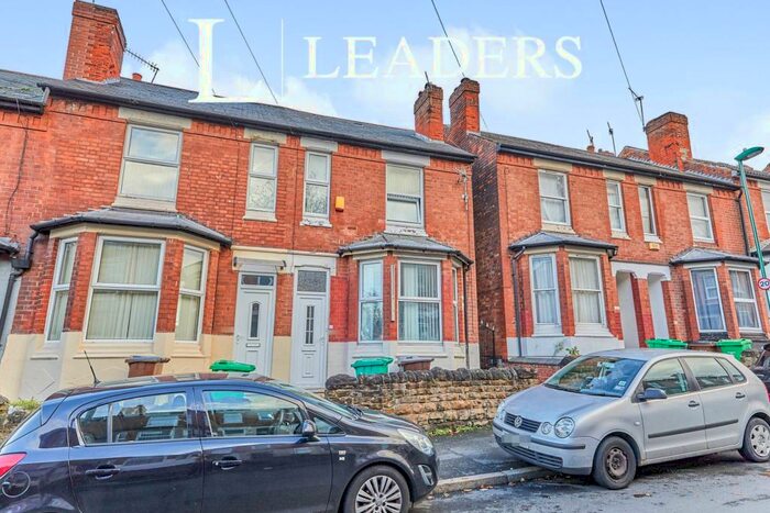 4 Bedroom Semi-Detached House To Rent In Rothesay Avenue, NG7