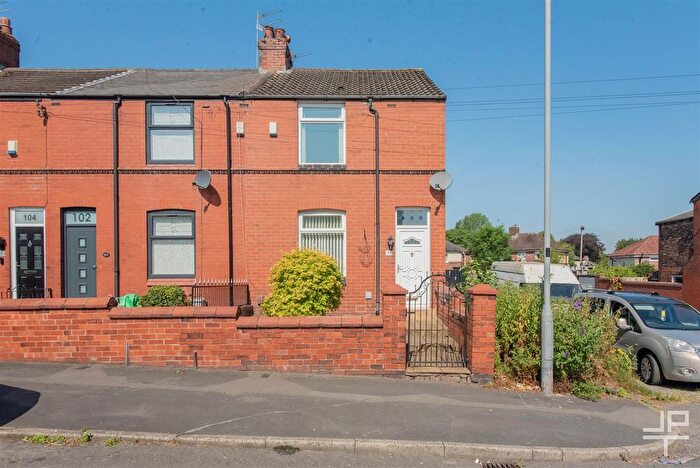 2 Bedroom End Of Terrace House For Sale In Rivington Road, St. Helens, Merseyside, WA10