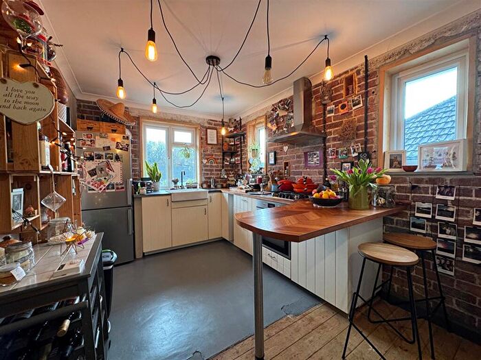 1 Bedroom Maisonette For Sale In Efford, Plymouth, PL3