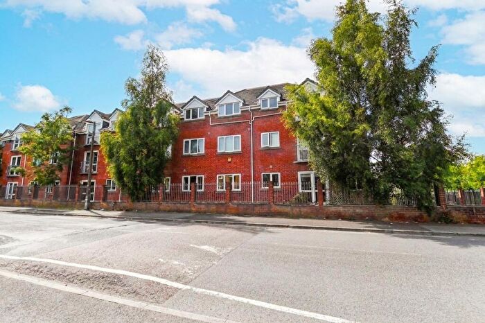 2 Bedroom Flat For Sale In Little Moss Lane, Swinton, M27
