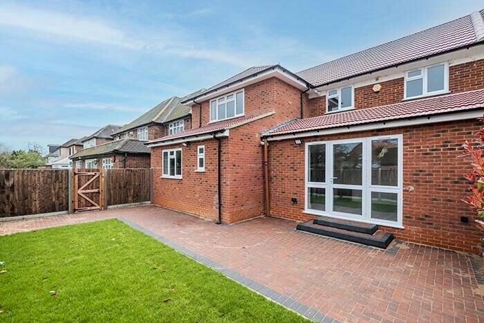 3 Bedroom Maisonette To Rent In Pangbourne Drive Stanmore, HA7