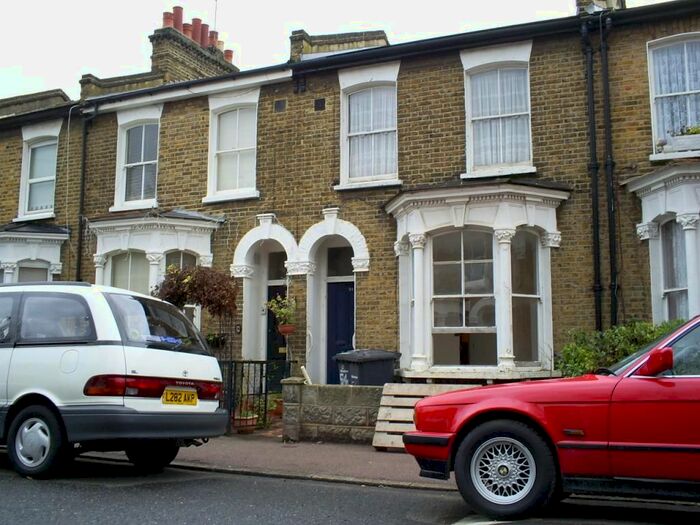 1 Bedroom Flat To Rent In Hunsdon Road, New Cross, SE14