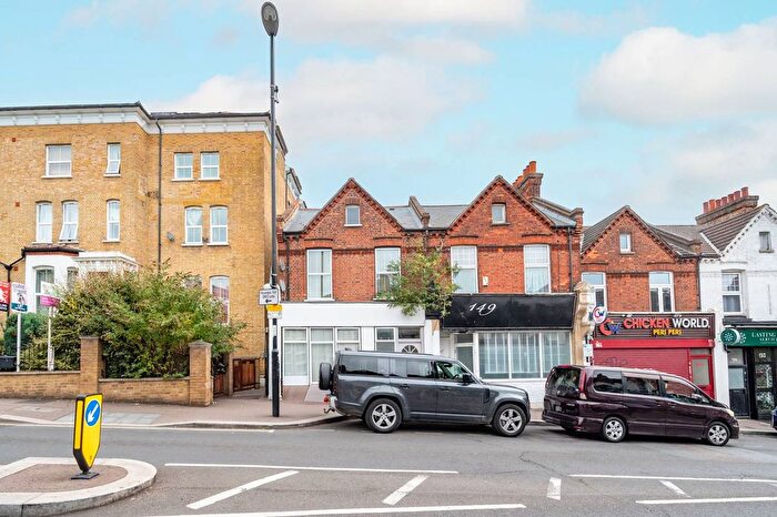 3 Bedroom Maisonette For Sale In Portland Road, South Norwood, London, SE25