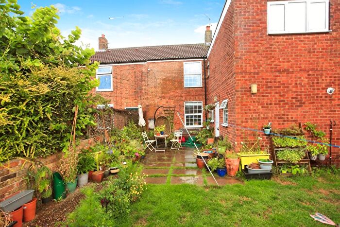 3 Bedroom Cottage For Sale In High Street, Peterborough, PE2