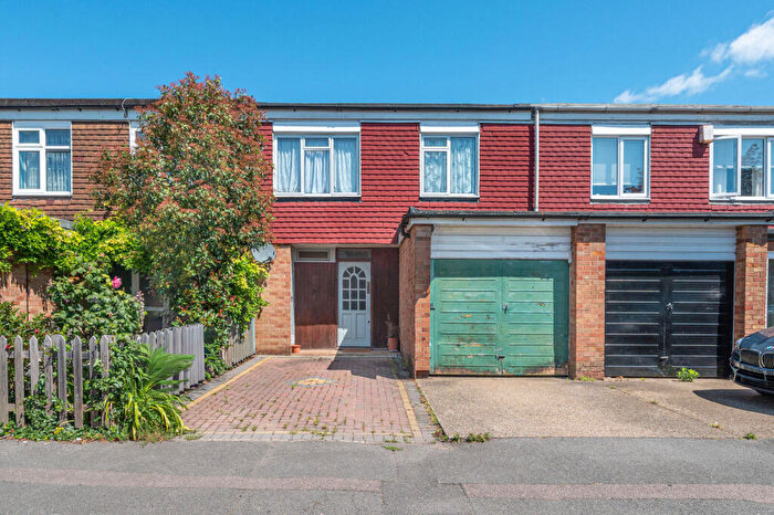 3 Bedroom Terraced House For Sale In Rowan Avenue, Chingford, London, E4
