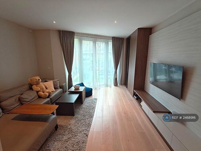 3 Bedroom Terraced House To Rent In Rope Terrace, London, E16