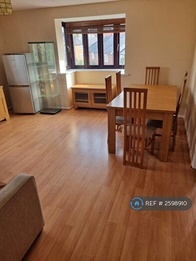 1 Bedroom Flat To Rent In Birchwood Close, Morden, SM4