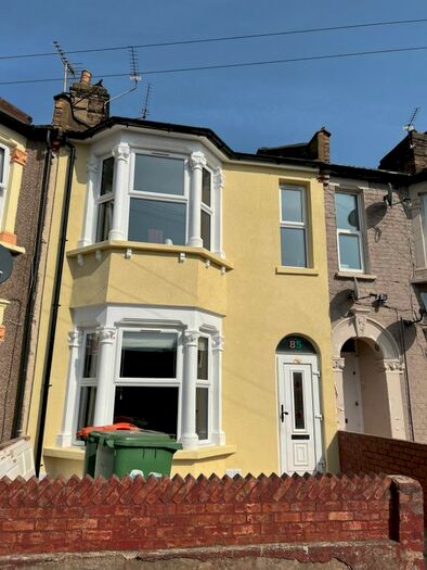 4 Bedroom Terraced House To Rent In Sheridan Road, London, E12