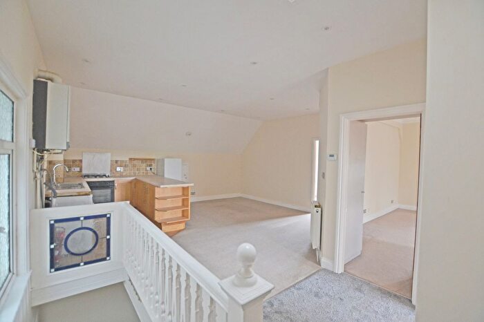 3 Bedroom Property To Rent In St. Augustines Avenue, South Croydon, CR2