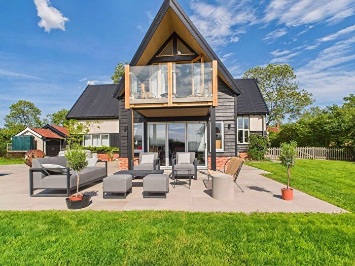 4 Bedroom Detached House For Sale In Sancroft Barn, Stirrup Street, Laxfield, IP13