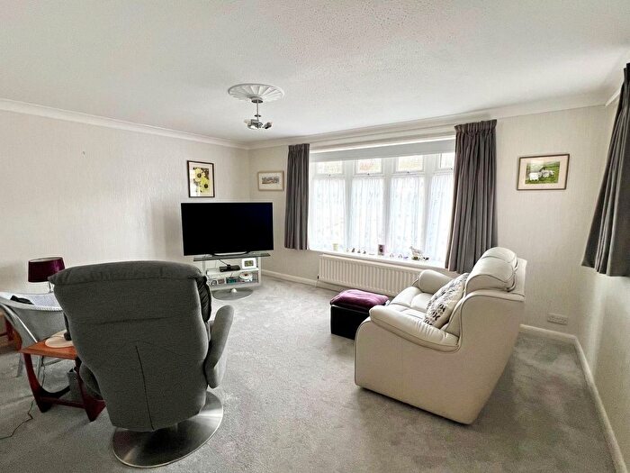 3 Bedroom Bungalow For Sale In Ridgewood Gardens, Bexhill On Sea, TN40