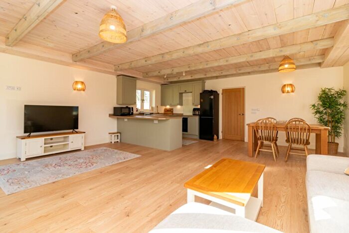 2 Bedroom Lodge To Rent In Bighton, Alresford, Hampshire, SO24