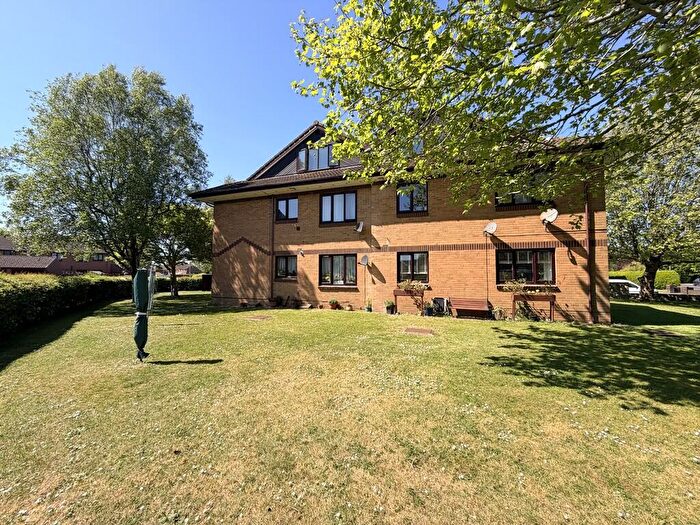 3 Bedroom Apartment For Sale In Chorley Close, Oakdale, BH15