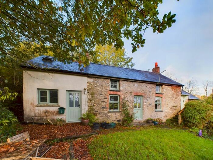 3 Bedroom Detached House To Rent In Bronwydd Arms, Carmarthen, SA33