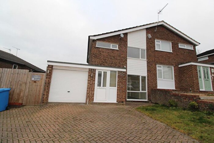 3 Bedroom Semi-Detached House To Rent In Silverdale Close, Ipswich, Suffolk, IP1