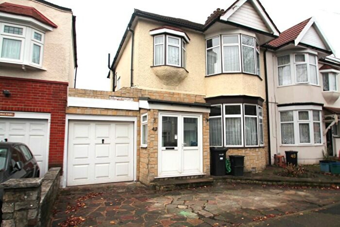 3 Bedroom Semi-Detached House To Rent In Hamilton Avenue, Ilford, London, IG6