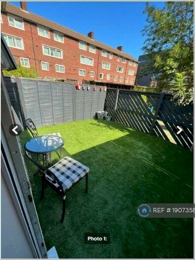 Studio To Rent In Stratford, London, E15