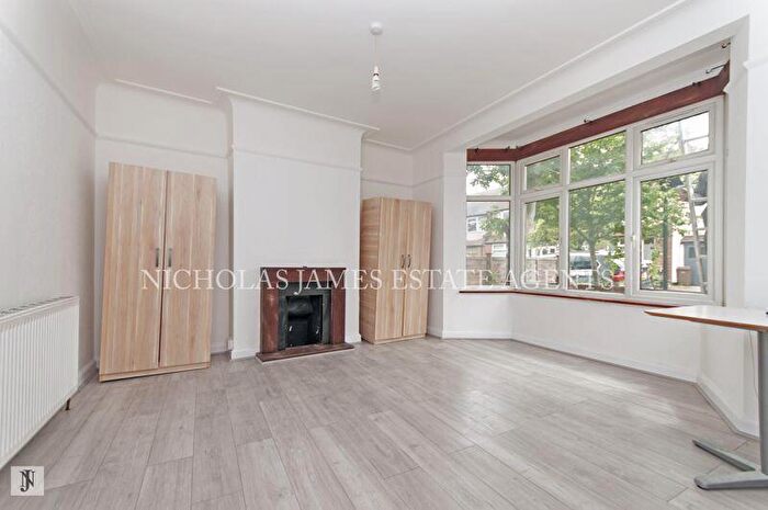 3 Bedroom Terraced House To Rent In Pendennis Road, London, N17
